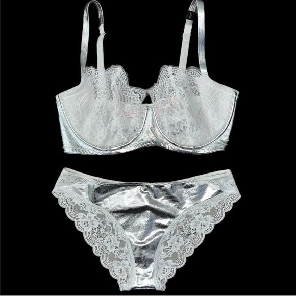 Victorias Secret LUXE Set Dream Angels Push up without Padding bra & Cheekini - Picture 7 of 8